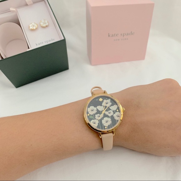 RESTOCKED Kate Spade Holland watch & earrings set - Picture 3 of 5